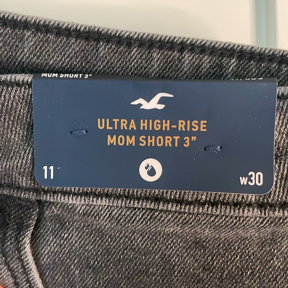 NWT Hollister Ultra High Rise Mom Short 3” Size 11‎ - Picture 6 of 10